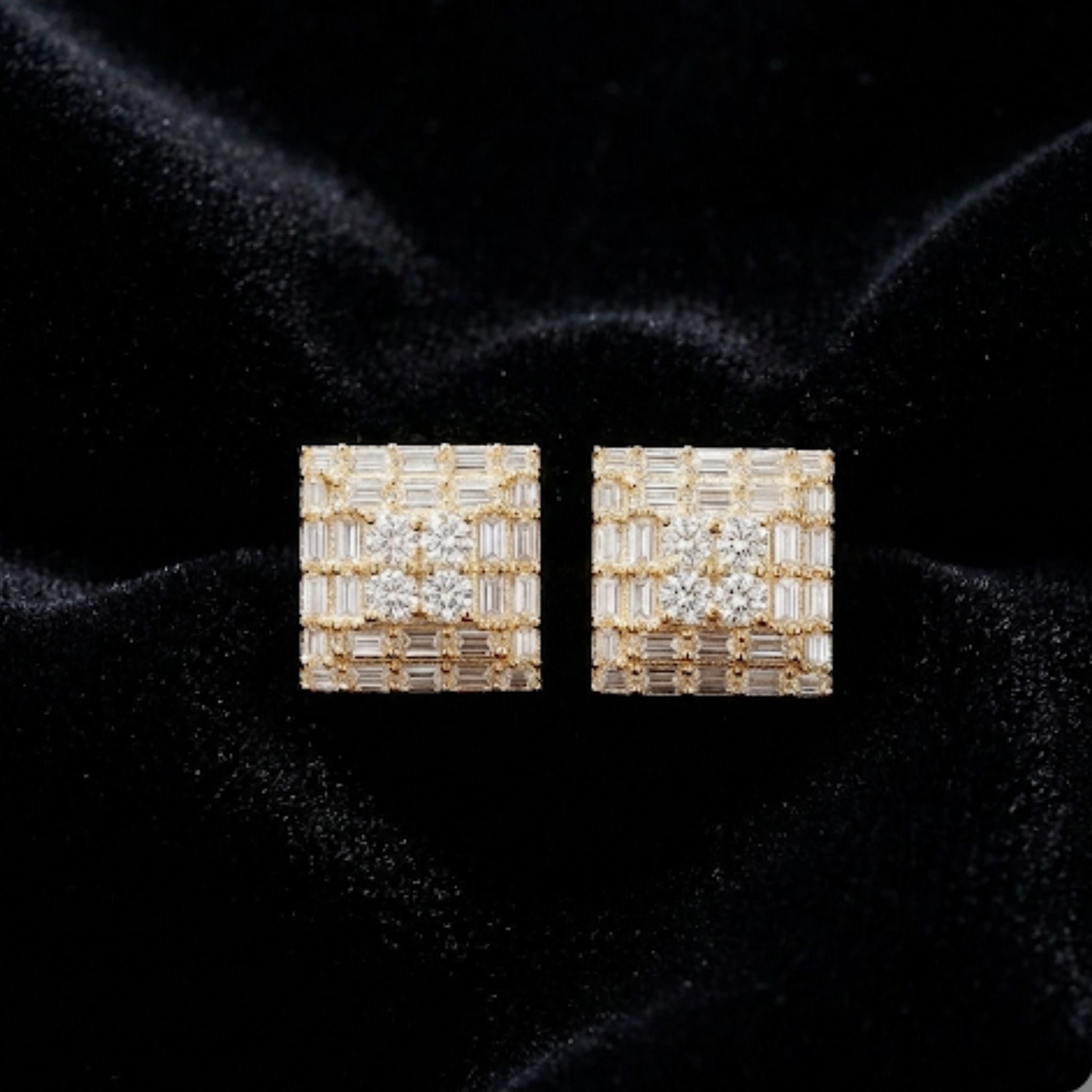 VVS SQUARE EARRINGS
